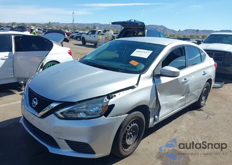 2017 Nissan Sentra S z USA, uszkodzony, nr VIN 3N1AB7AP0HY394848